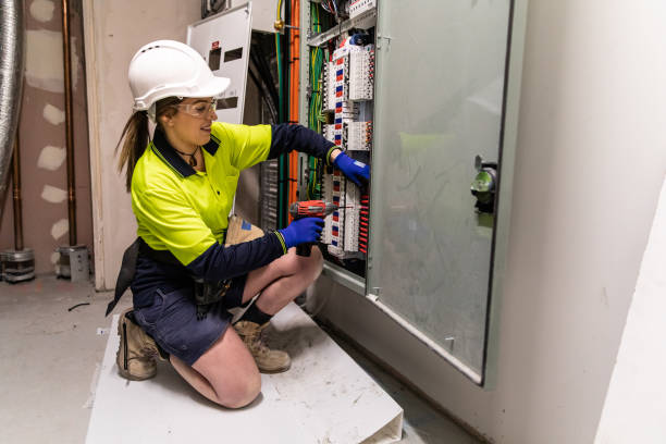 Best Affordable Emergency Electrician  in Wakefield, VA